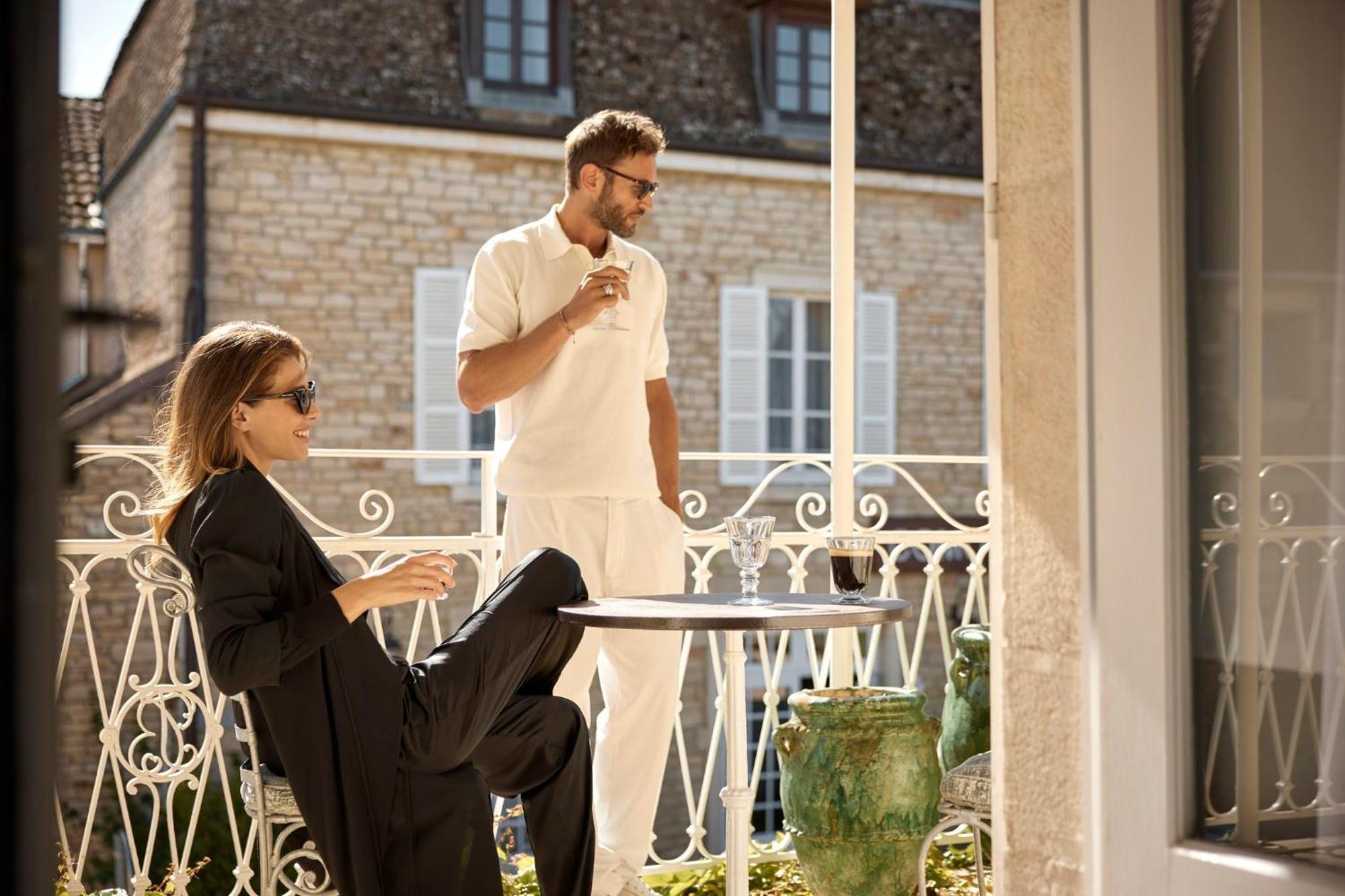 Como Le Montrachet Puligny-Montrachet Exteriör bild